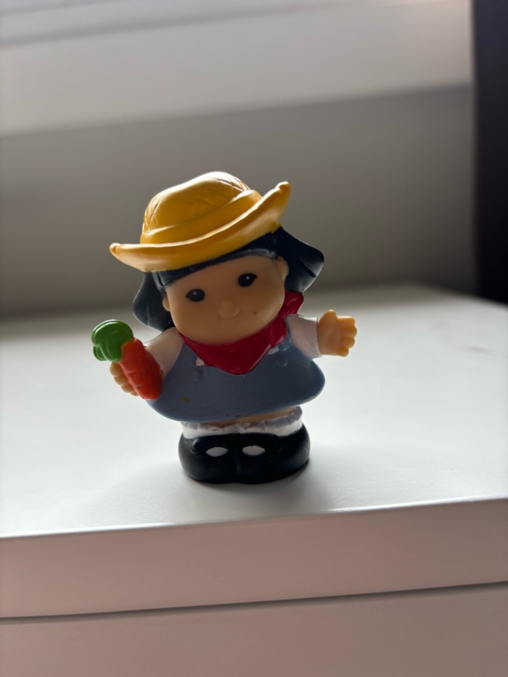 Little people farmer Sonya Lee